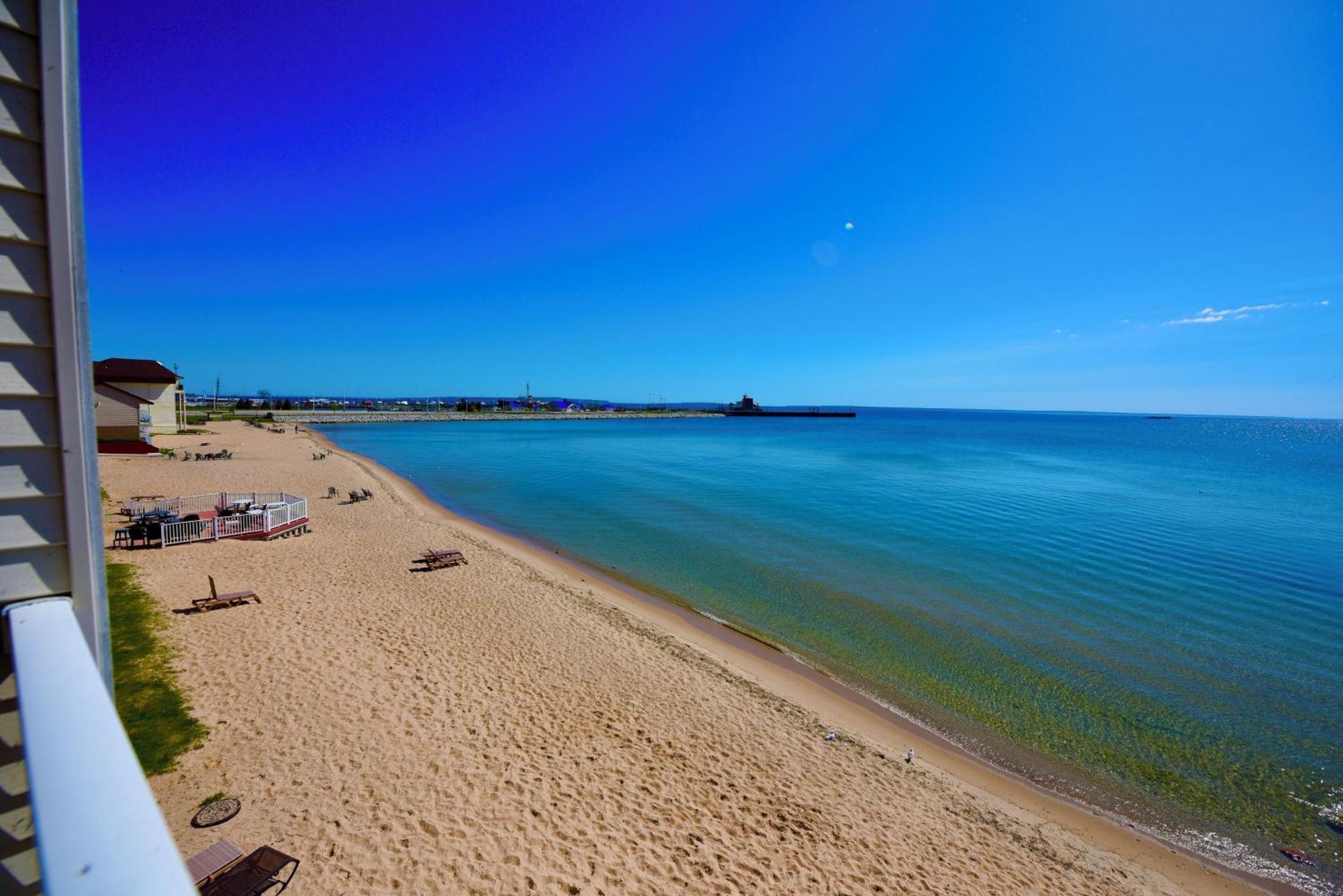 Hamilton Inn Select Beachfront Mackinaw City Exteriér fotografie
